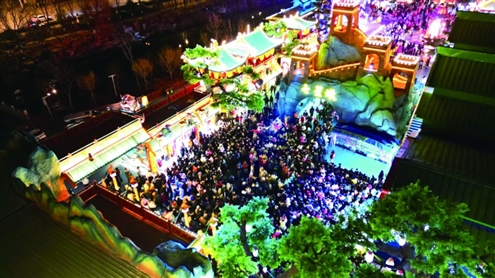 济阳黄河万里情景区游人如织,盛景与欢歌共绘冬日繁华